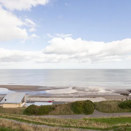 5, King's Court * Скарборо