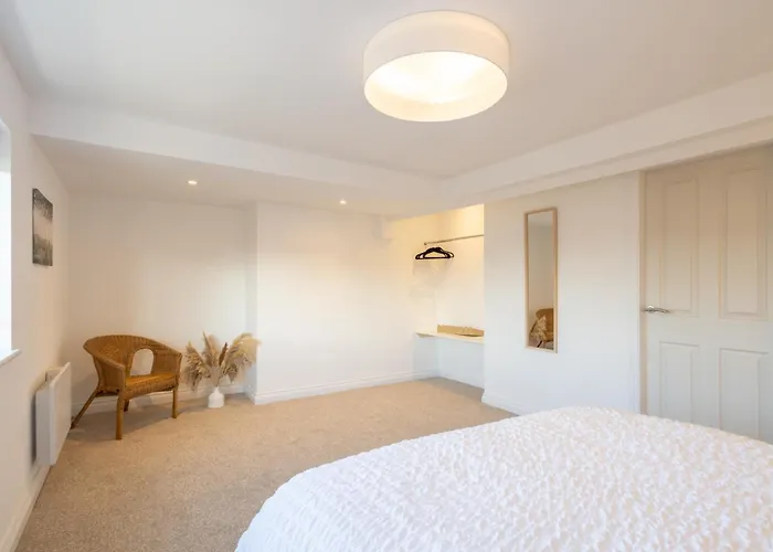 5, King's Court * Scarborough